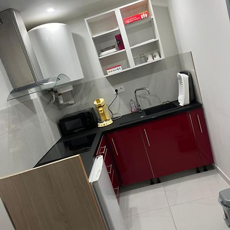 Appartement Calme Dans Villa Individuelle Bagnols-sur-Cèze Exteriör bild
